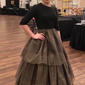 Bridesmaid Gown. Size 0. Black and Gold